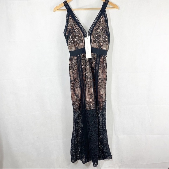 Alice McCall Wanderlust lace sleeveless maxi dress - Picture 1 of 16